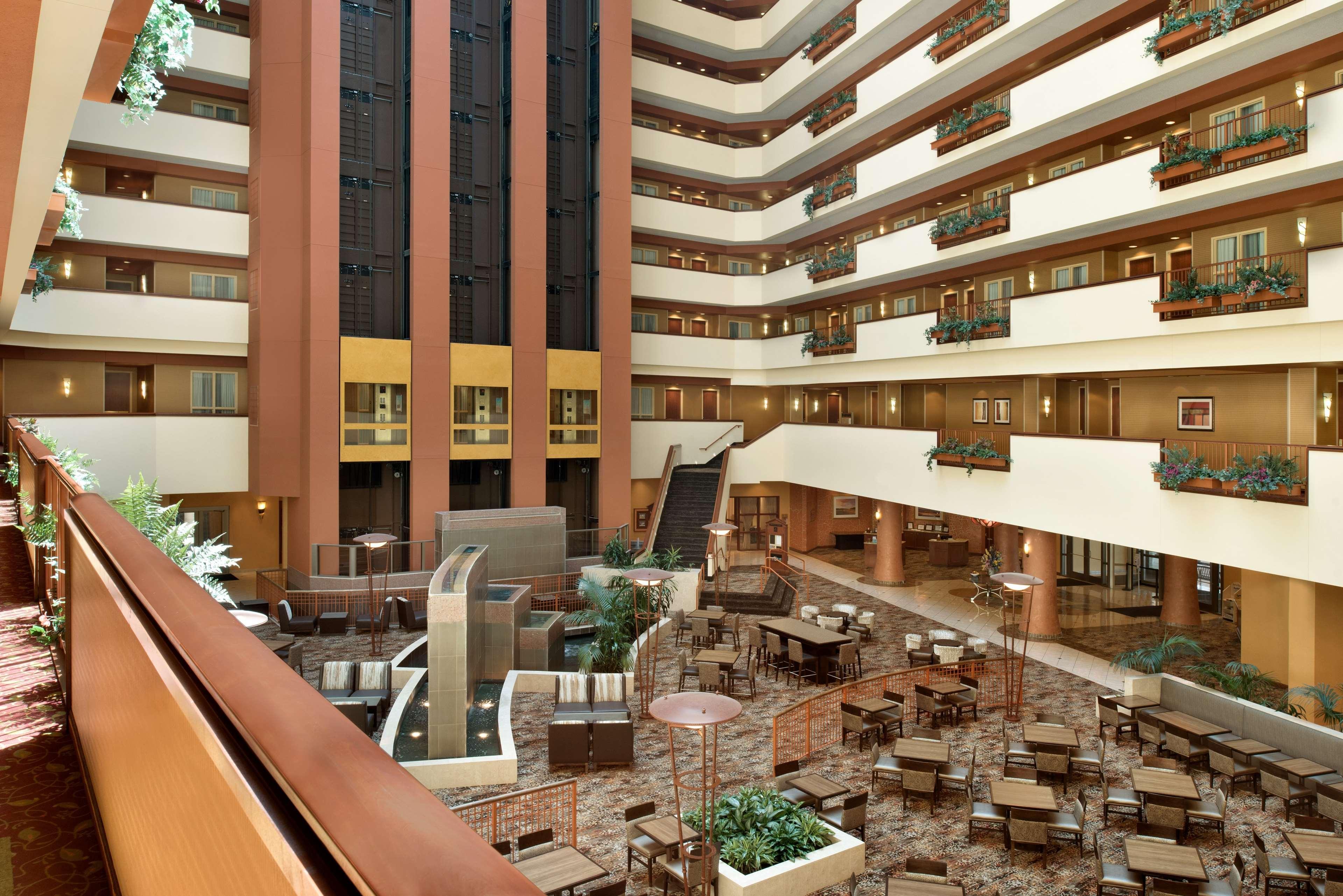 Embassy Suites East Peoria Hotel And Riverfront Conference Center Kültér fotó